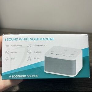 {Big Red Rooster} Portable White Noise Generator Machine